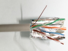 Сетевой кабель 